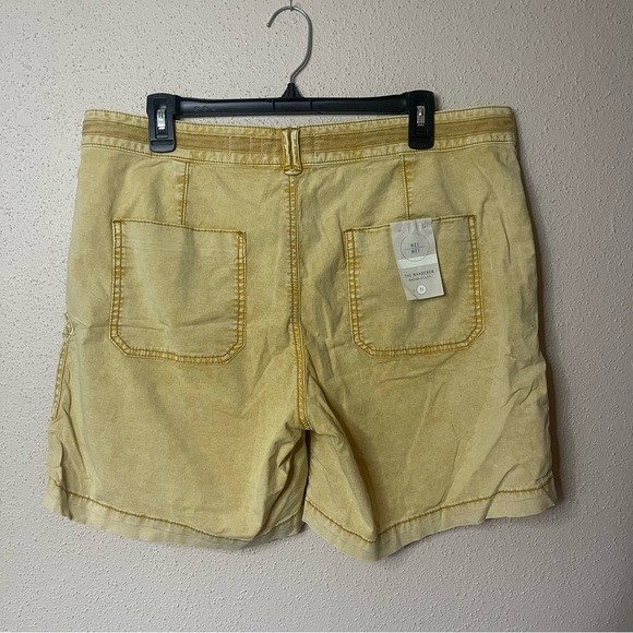 Anthropology HEI shorts the wanderer in light yellow - Picture 2 of 7